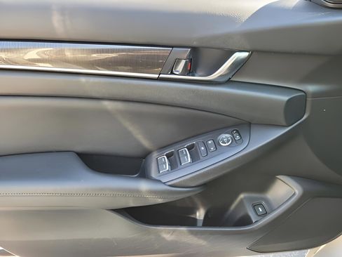 Used 2020 Honda Accord Sport image 23