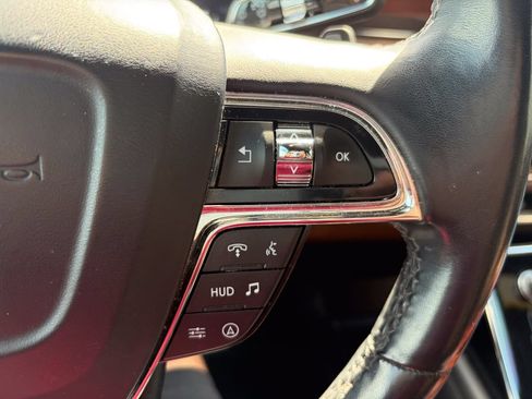 Used 2023 Lincoln Navigator Reserve AWD/4WD image 30