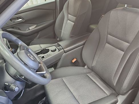 Used 2024 Nissan Rogue SV image 15