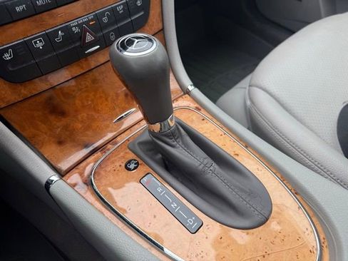 Used 2007 Mercedes-Benz E 320 BlueTEC Sedan image 17