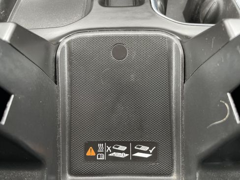 Used 2023 Chevrolet Silverado 1500 RST AWD/4WD image 40