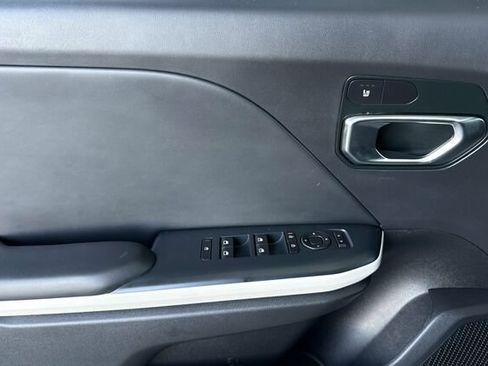 Used 2025 Kia K4 GT-Line w/ GT-Line Sunroof Package FWD image 11