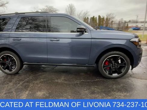 Used 2022 Ford Expedition Limited image 9