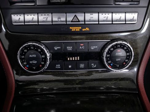 Used 2016 Mercedes-Benz SL 400 image 29