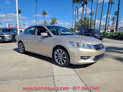 Used 2015 Honda Accord Sport image 2