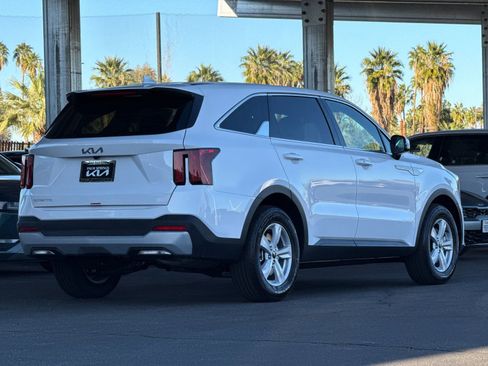 New 2026 Kia Sorento LX image 24