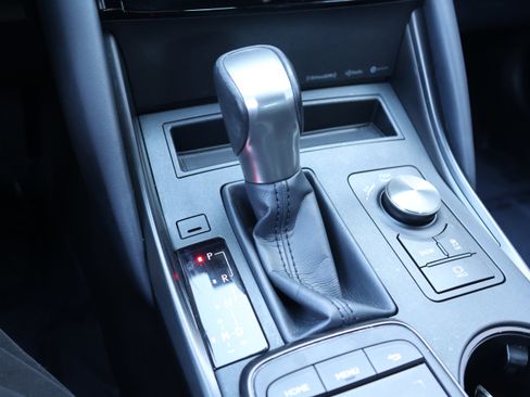 Used 2022 Lexus IS 300 image 26