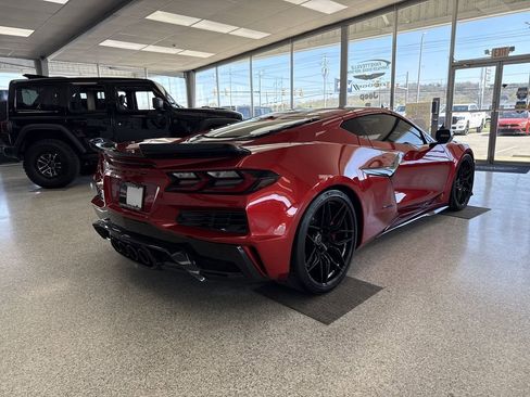 Used 2023 Chevrolet Corvette Z06 image 3