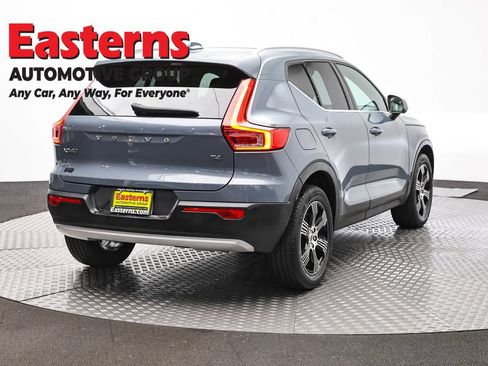 Used 2021 Volvo XC40 T4 Inscription FWD image 5