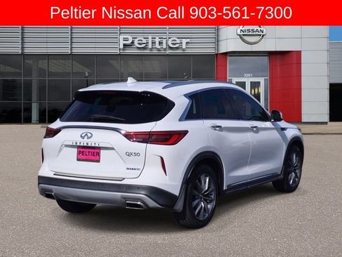 Used 2019 INFINITI QX50 Essential w/ Premium Heat Package FWD image 6