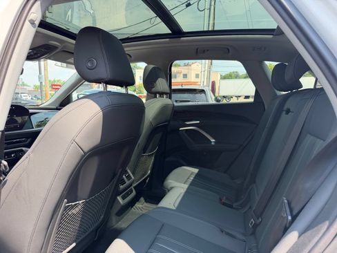 Used 2025 Audi Q5 Premium w/ Convenience Package AWD/4WD image 29