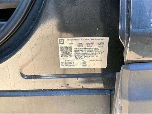 Used 2020 Chevrolet Equinox LT w/ LPO, Floor Liner Package image 18