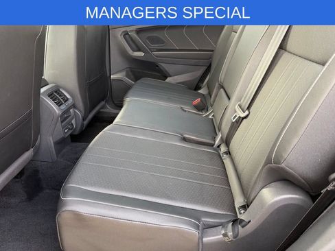 Used 2023 Volkswagen Tiguan SE FWD image 15