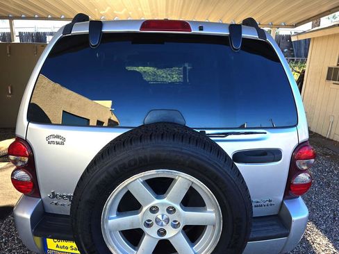 Used 2007 Jeep Liberty Limited image 33