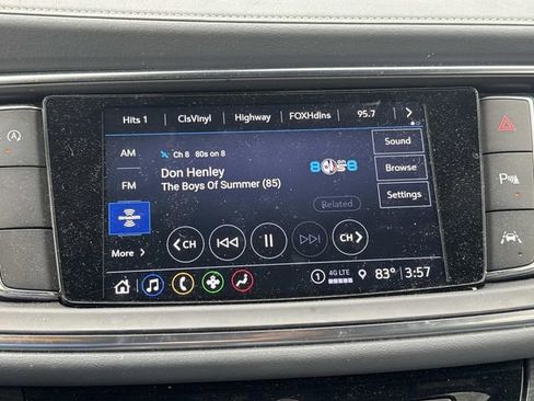 Used 2023 Buick Enclave Essence image 30