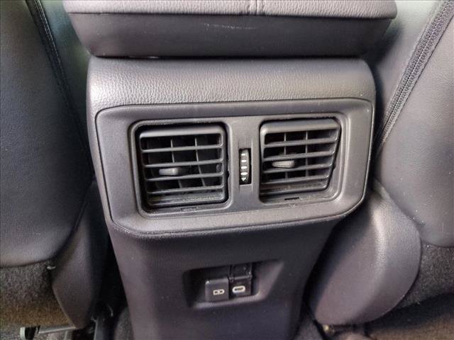 Used 2024 Toyota RAV4 XLE Premium AWD/4WD image 18