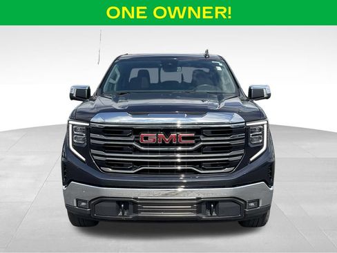 Used 2022 GMC Sierra 1500 SLT AWD/4WD image 3