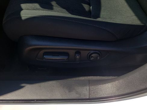 Used 2023 Honda Accord Sport image 17
