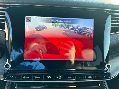 Used 2024 Jeep Wagoneer L Series III w/ Flexible Seating Group AWD/4WD image 26