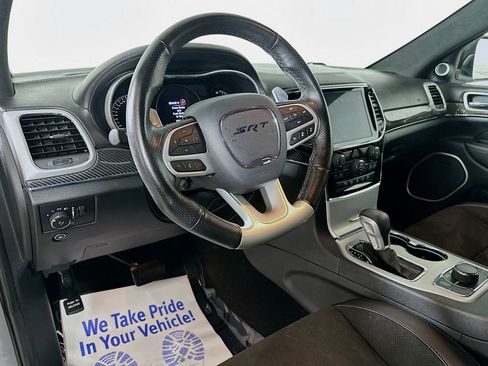 Used 2020 Jeep Grand Cherokee SRT image 9