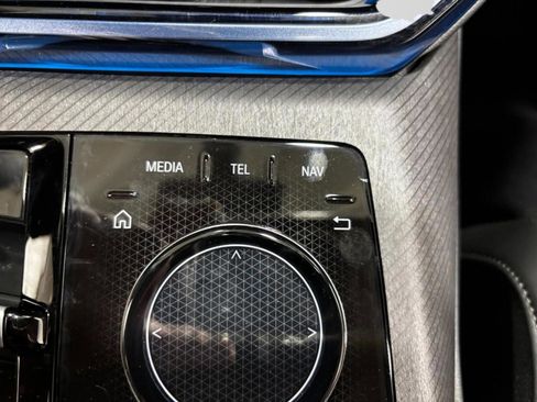 Certified 2025 BMW X3 xDrive30i w/ M Sport Package image 31