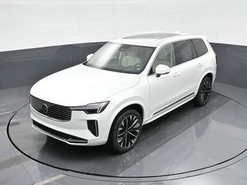 New 2026 Volvo XC90 B6 Ultra w/ Protection Package image 22