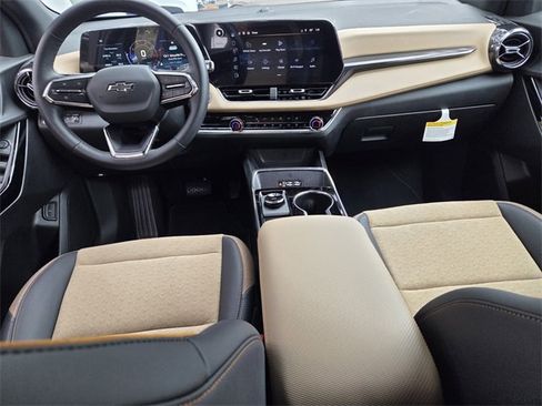 New 2026 Chevrolet Equinox ACTIV w/ LPO, Floor Liner Package image 19