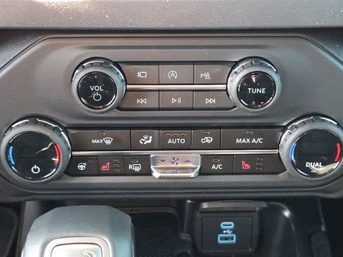 New 2025 Ford Bronco Outer Banks image 22