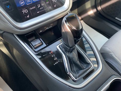 Used 2022 Subaru Outback Limited w/ Popular Package #2 image 25