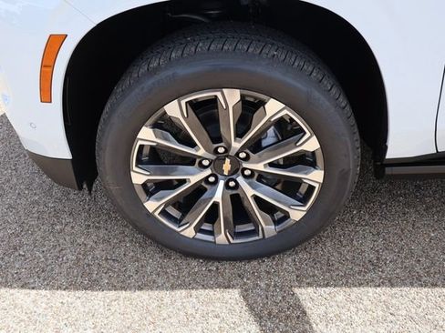 New 2026 Chevrolet Tahoe High Country AWD/4WD image 10