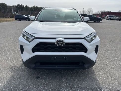 Used 2024 Toyota RAV4 XLE w/ Convenience Package image 2