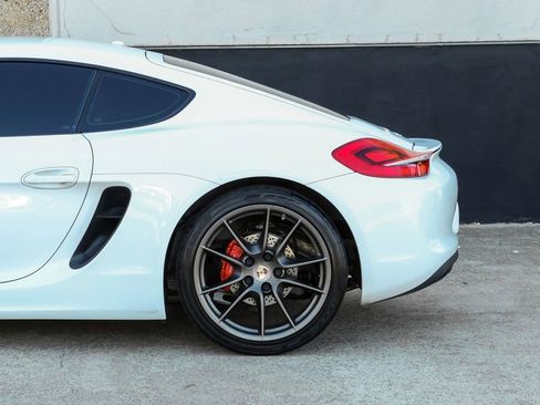 Used 2014 Porsche Cayman S image 16