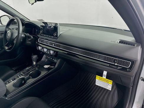 Certified 2025 Honda Civic Sport image 22