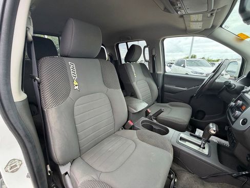 Used 2018 Nissan Frontier PRO-4X AWD/4WD image 29