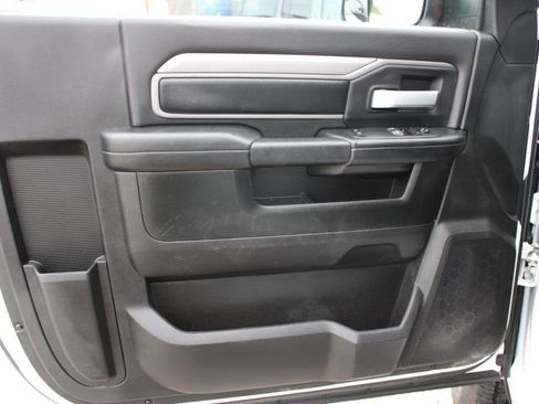 Used 2019 RAM 3500 Tradesman image 9