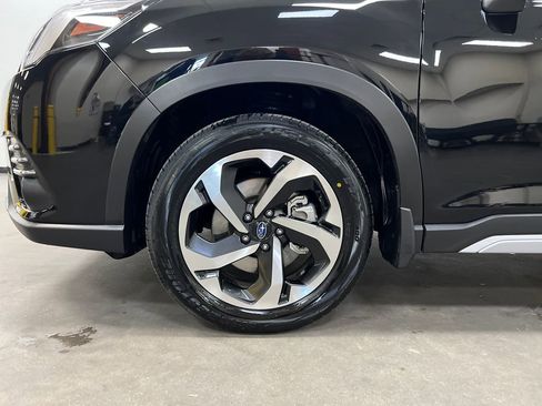 Used 2023 Subaru Forester Touring AWD/4WD image 30