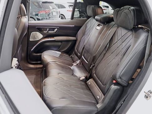 Used 2023 Mercedes-Benz EQS 580 4MATIC SUV image 33