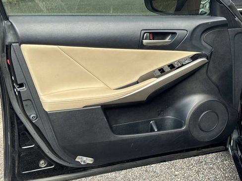 Used 2020 Lexus IS 300 image 11