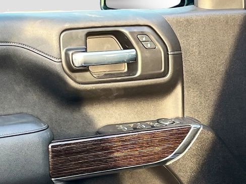 Used 2021 GMC Sierra 1500 Elevation image 17