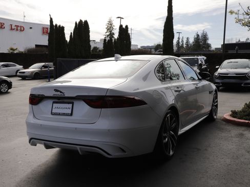 New 2024 Jaguar XF R-Dynamic SE image 8