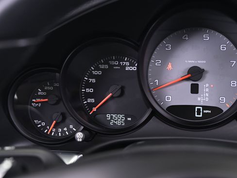 Used 2014 Porsche 911 Carrera 4S image 35