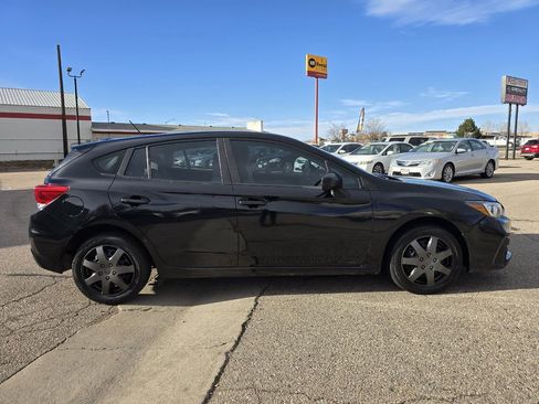 Used 2019 Subaru Impreza 2.0i image 3