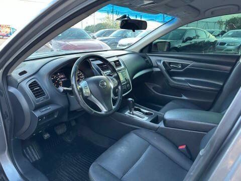 Used 2016 Nissan Altima 2.5 SR FWD image 12