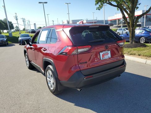Used 2023 Toyota RAV4 LE FWD image 3