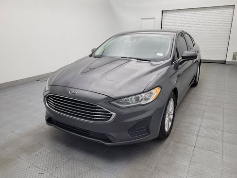Used 2020 Ford Fusion SE FWD image 15