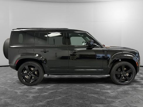 New 2026 Land Rover Defender 110 X-Dynamic SE AWD/4WD image 6