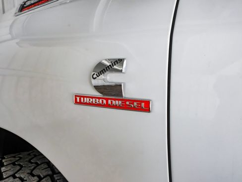 Used 2025 RAM 3500 Laramie AWD/4WD image 55