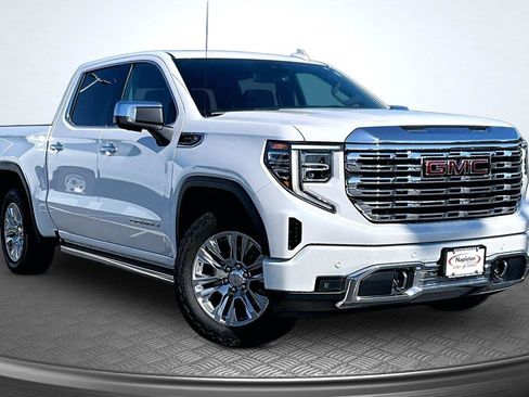 Used 2023 GMC Sierra 1500 Denali AWD/4WD image 13