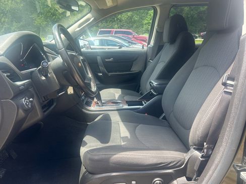 Used 2014 Chevrolet Traverse LT FWD image 8