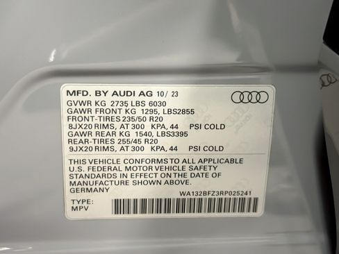 Certified 2024 Audi Q4 e-tron Premium Plus AWD/4WD image 27